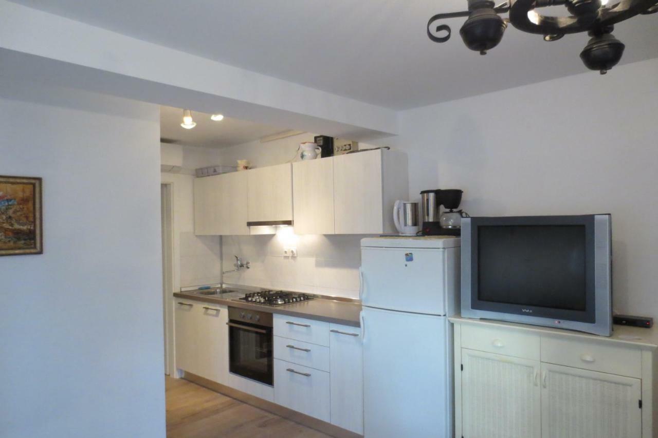 Apartment Petrinic V Пула Екстер'єр фото