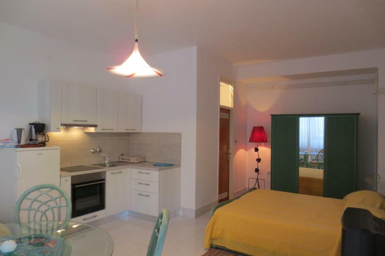 Apartment Petrinic V Пула Екстер'єр фото