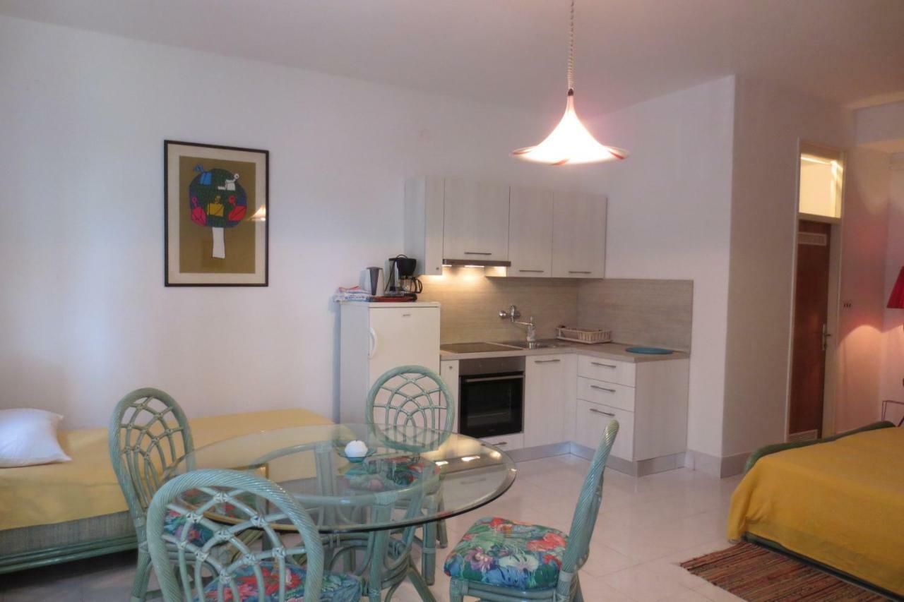 Apartment Petrinic V Пула Екстер'єр фото