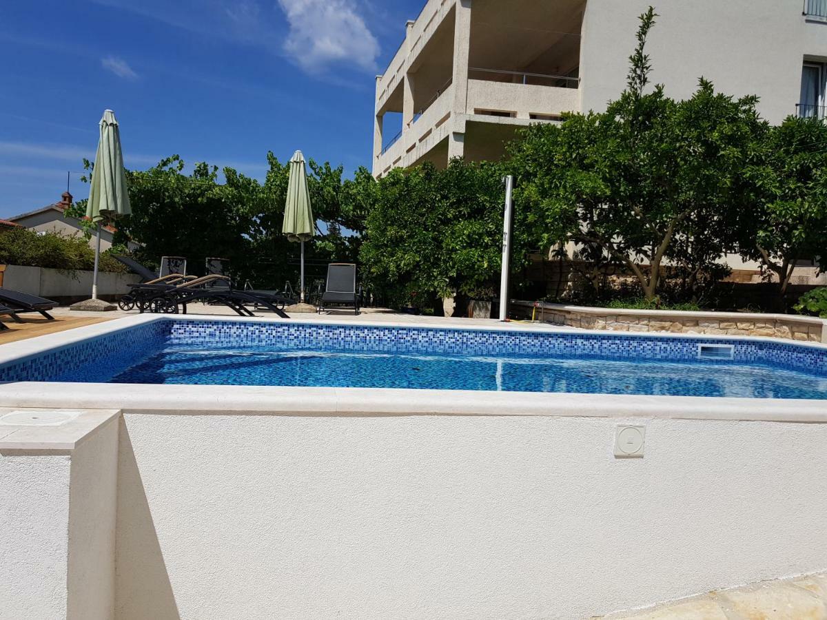 Apartment Petrinic V Пула Екстер'єр фото
